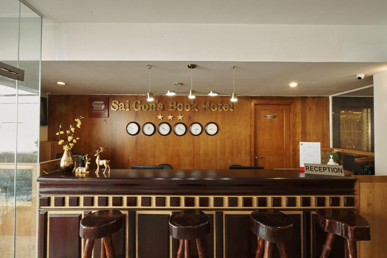 Sai Gon'S Book Hotel - The Airport Front Хошимін Екстер'єр фото